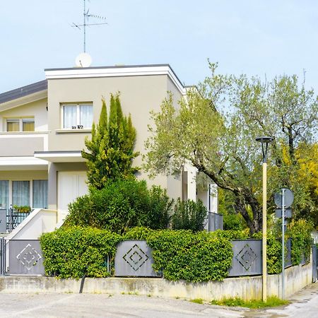 Matteotti Apartments Desenzano del Garda Buitenkant foto