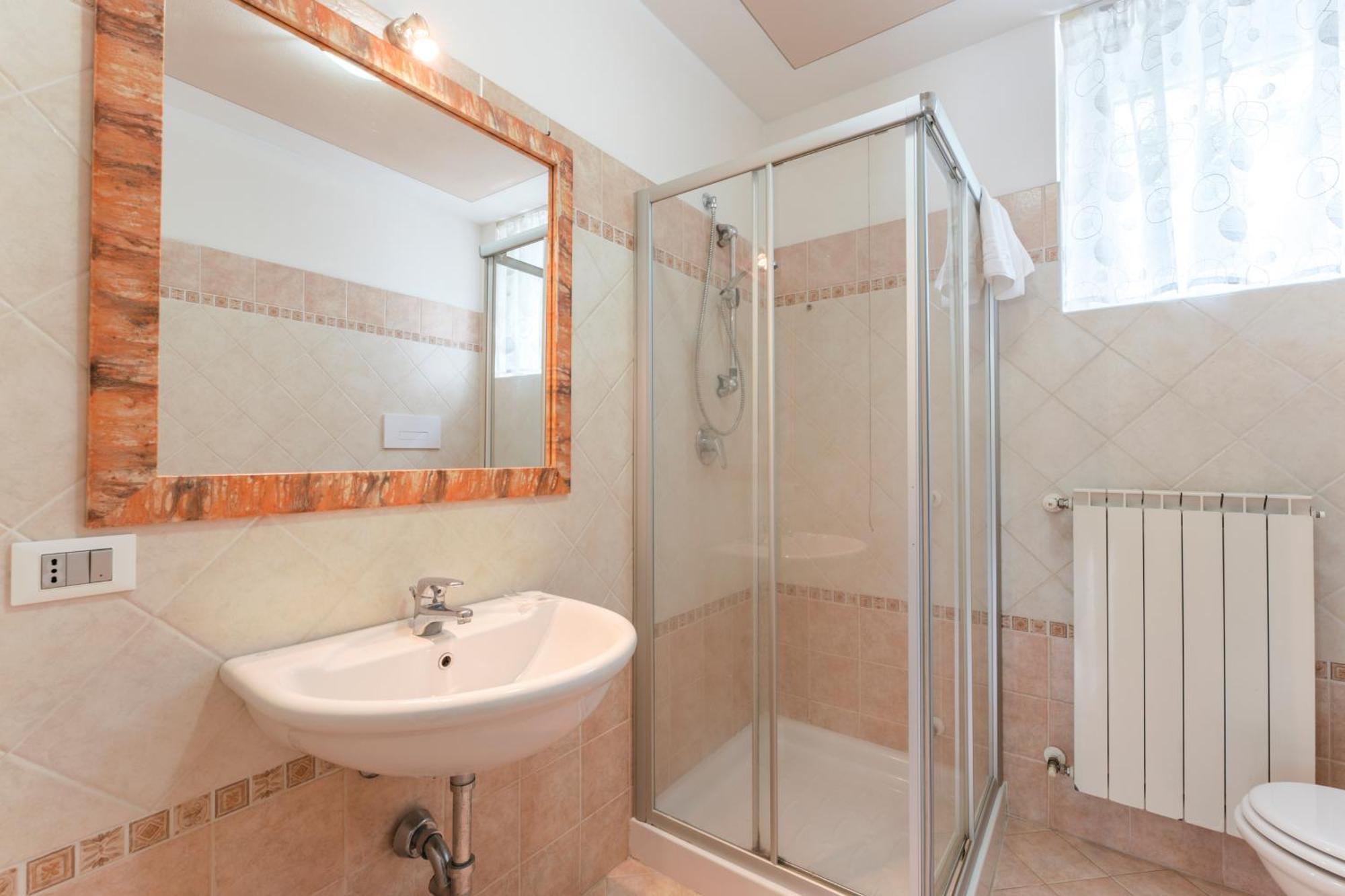 Matteotti Apartments Desenzano del Garda Buitenkant foto