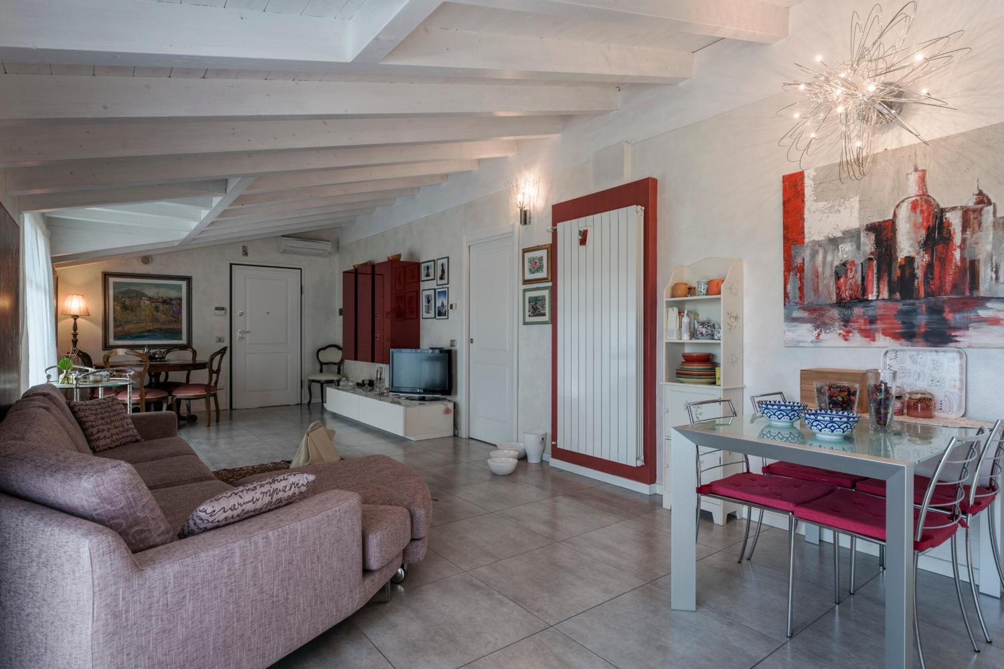 Matteotti Apartments Desenzano del Garda Buitenkant foto